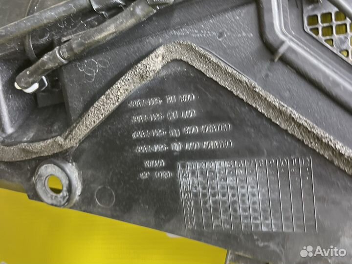 Жабо) Land-Rover Range Rover Velar 1 (2017 - 2022)