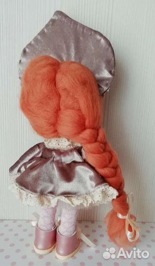 Куколка с кокошником