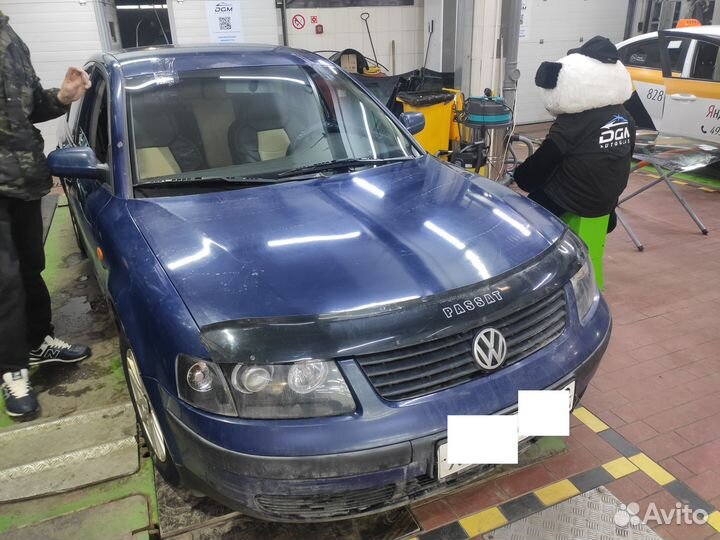 Лобовое стекло Volkswagen Passat B5