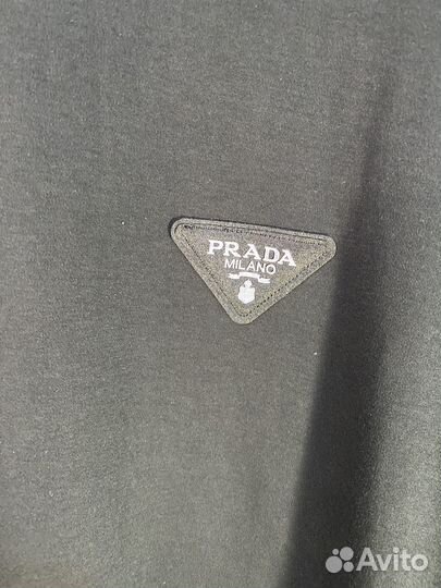 Футболка Prada