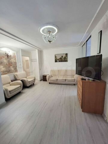 3-к. квартира, 45 м², 1/6 эт.