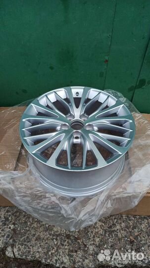 Диск литой R18 Toyota Camry XV70, V70, 70 -Новый