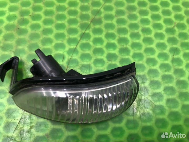 Повторитель поворота в зеркало левый LADA Xray