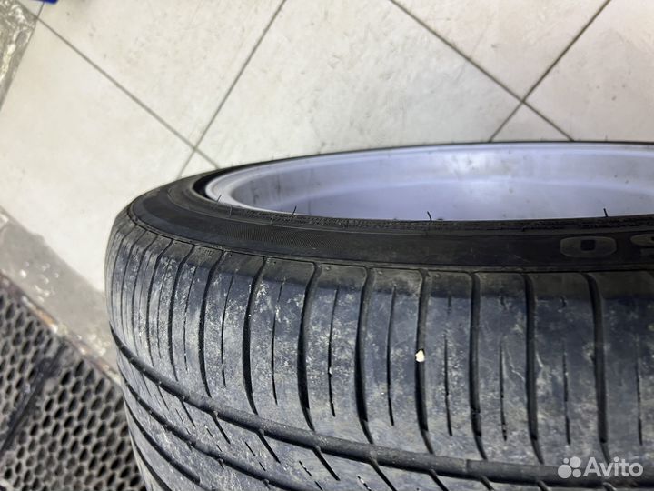 Kinforest KF-550 255/45 R19 104W