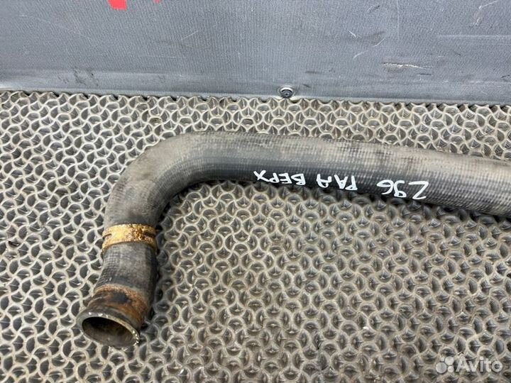 Патрубок радиатора Chrysler Voyager 4 2.4 EDZ 2002