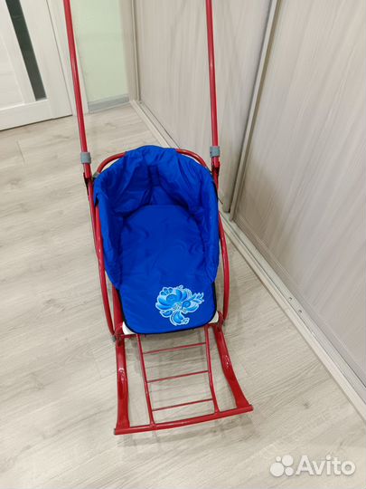 Детские санки на колесах складные