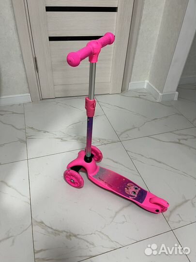 Самокат детский трехколесный новый