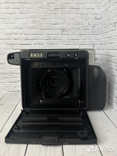 Фотоаппарат instax wide сломан