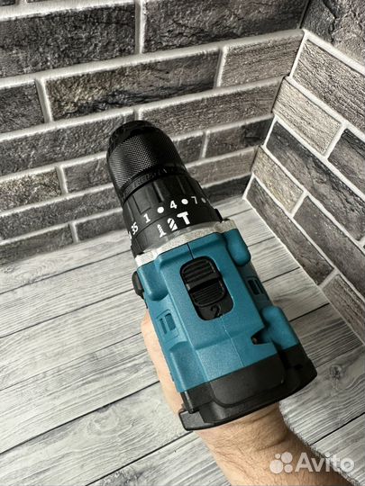 Шуруповерт makita 18v