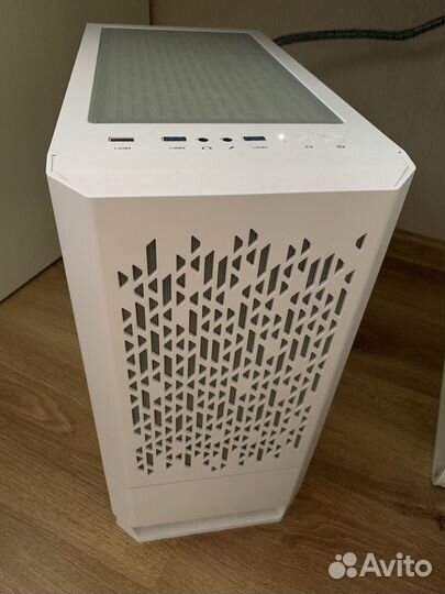 Корпус пк Cougar MG140 air белый