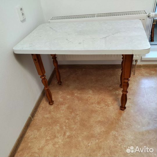 Кухонный стол бу