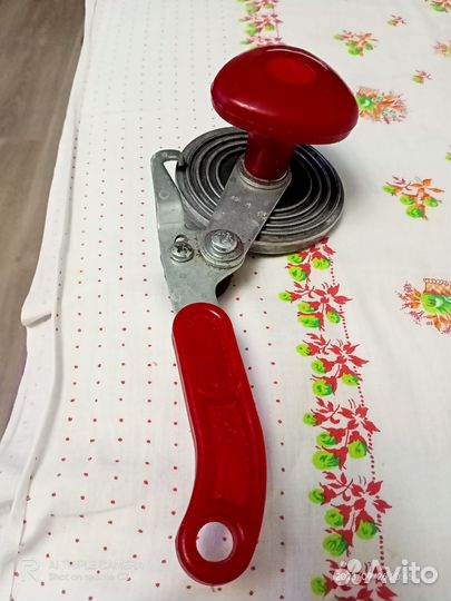 Закаточная машинка