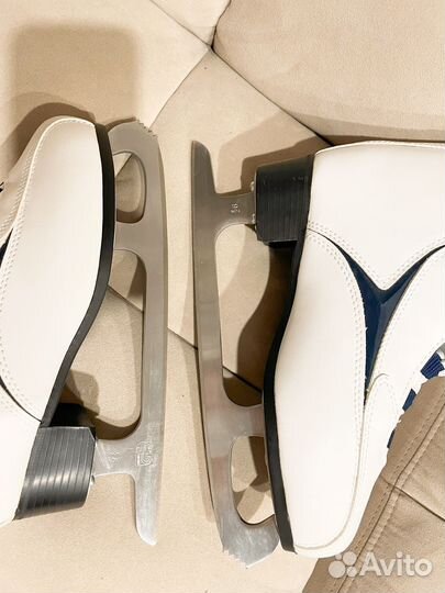 Коньки фигурные roces