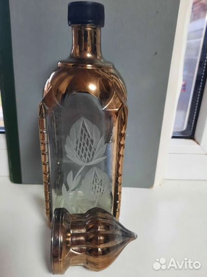 Графин для спиртных напитков с крышкой