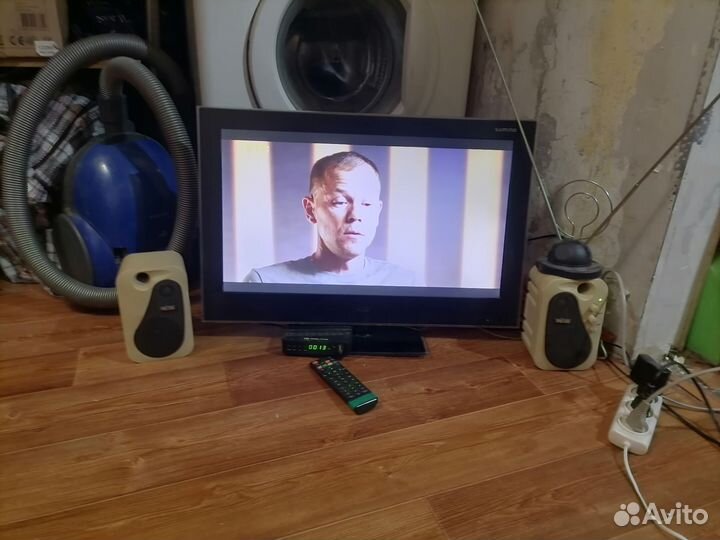 Телевизор ЖК бу