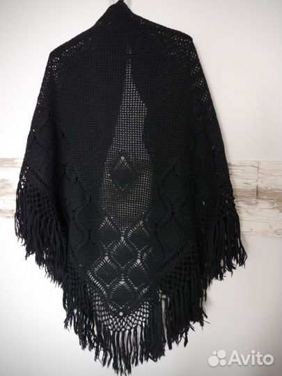 Шаль новая ажурная шерстяная крючком черная