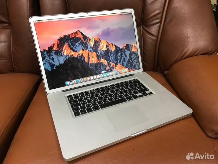 MacBook Pro (17-inch, Late 2011)