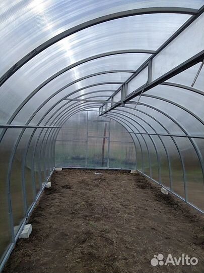 Теплицы на Бору