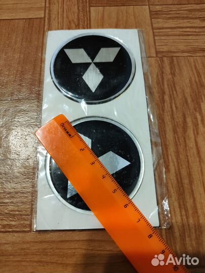 Наклейки на заглушки ступицы Mitsubishi