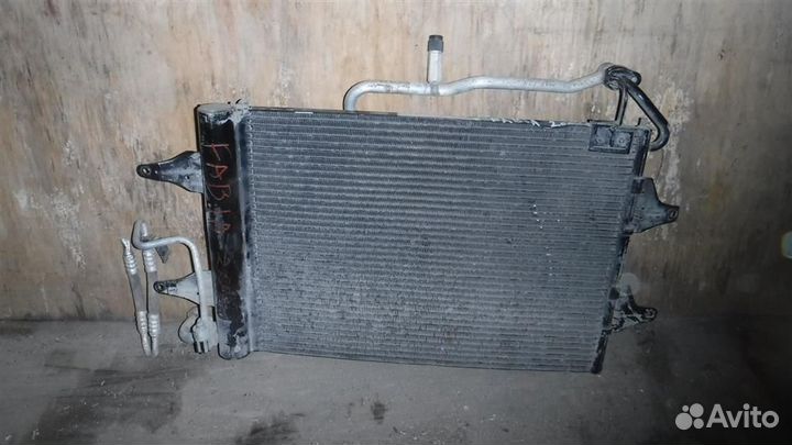 Радиатор кондиционера (конденсер) Skoda Fabia II