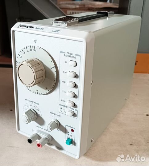 Генератор низкочастотный GW Instek GAG-810