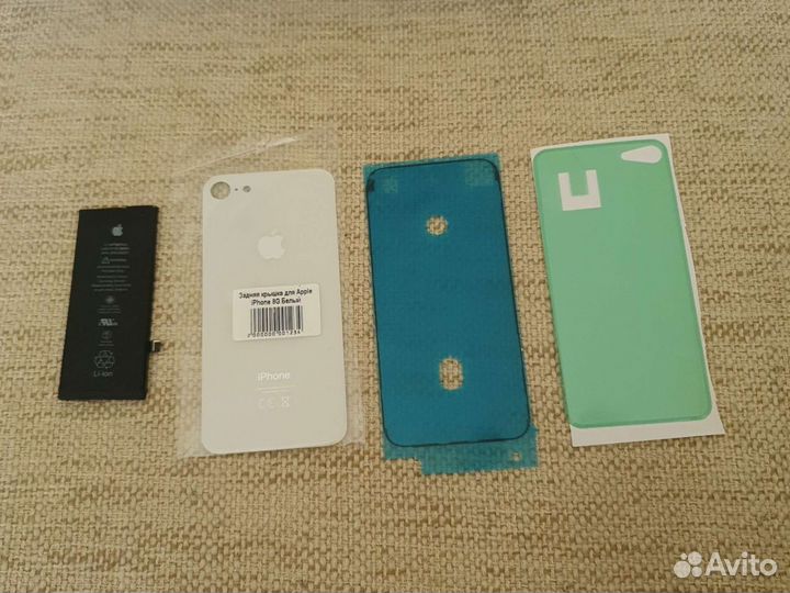 Задняя крышка iPhone 8 и оригинал аккумулятор 80
