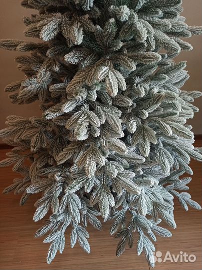 Елка искусственная литая заснеженная