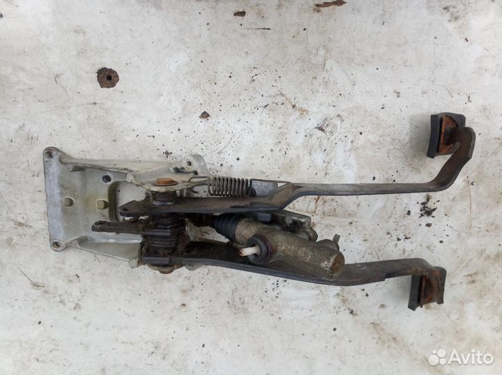 Педальный узел с гцс Volkswagen transporter T3 T 3