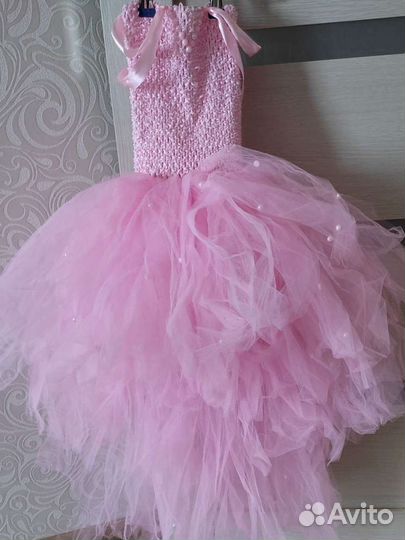 Платье для девочки нарядное