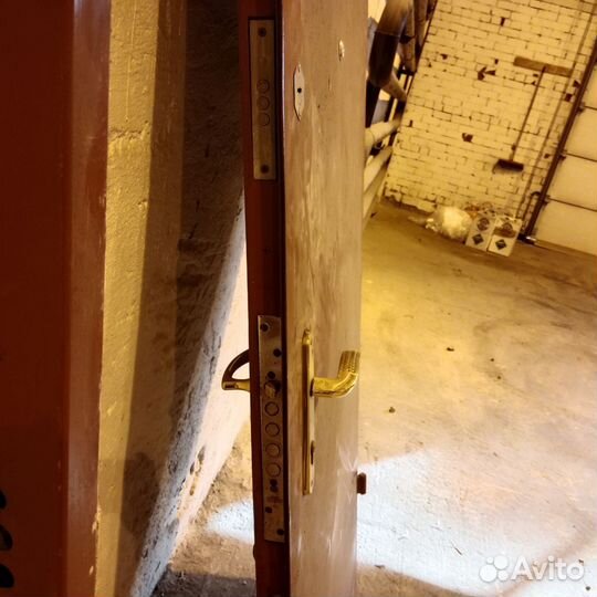 Дверь входная металлическая