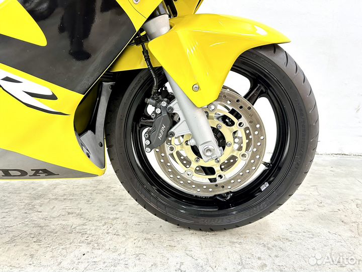 Honda CBR600F4i 2001. Из Германии