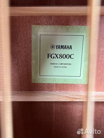 Электроакустическая гитара Yamaha FGX800C