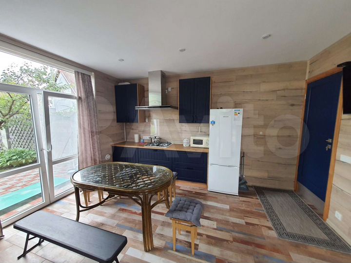 Дом 56 м² на участке 1 сот.