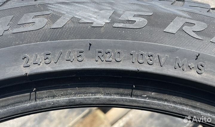 Pirelli Winter Sottozero 3 245/45 R20
