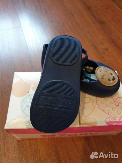 Сандалии zaxy