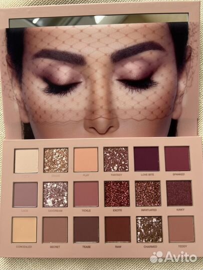 Палитра теней huda beauty nude NEW