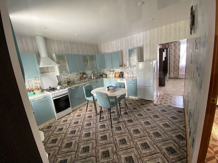 3-к. квартира, 61 м², 1/1 эт.