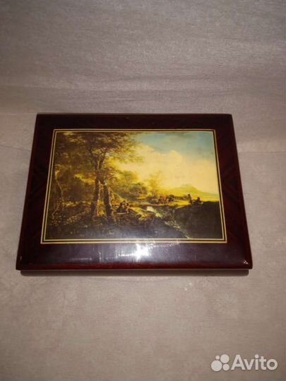 Музыкальная шкатулка