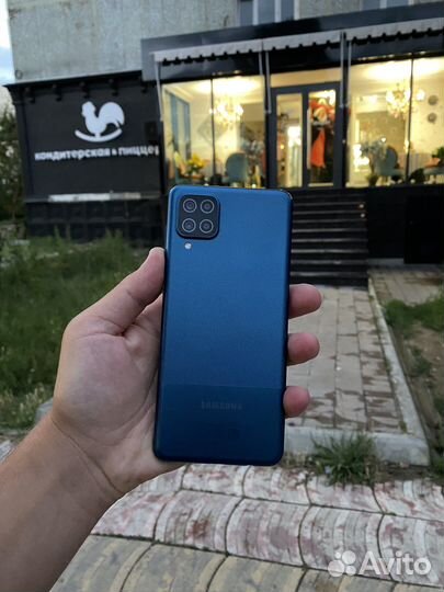 Samsung galaxy a12