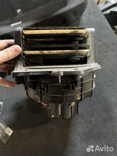 BMW F10 вентилятор печки