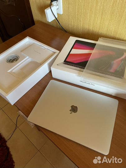 Apple MacBook Pro 13 2020 m1 8gb 256gb
