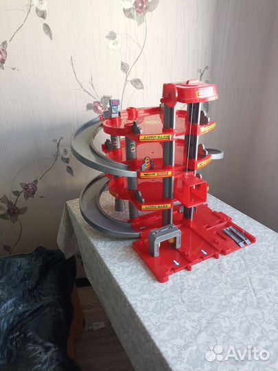 Парковка полесье