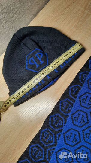 Вязаная шапка мужская