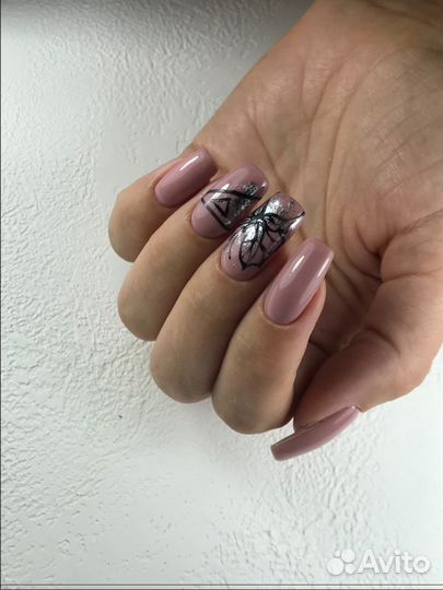 Комбинированный маникюр, покрытие гель-лаком