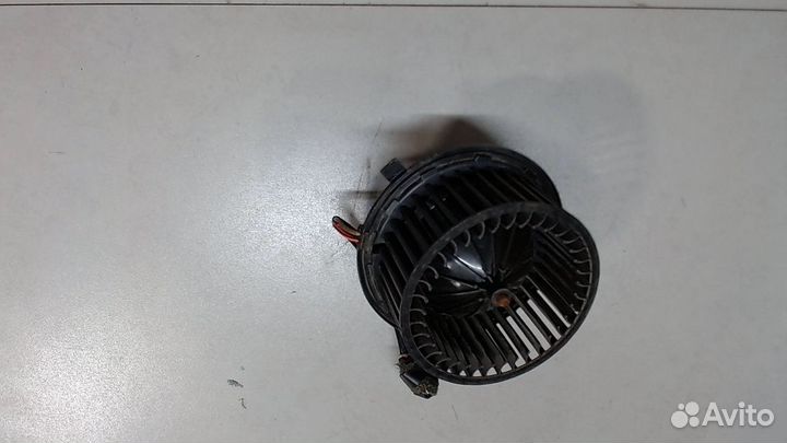 Двигатель отопителя Volkswagen Transporter 4, 1995