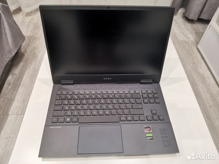 Ноутбук HP omen 15-en0043ur