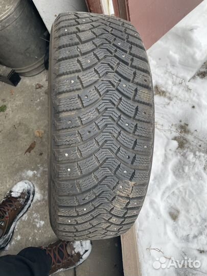 Michelin X-Ice North 215/65 R16 95T