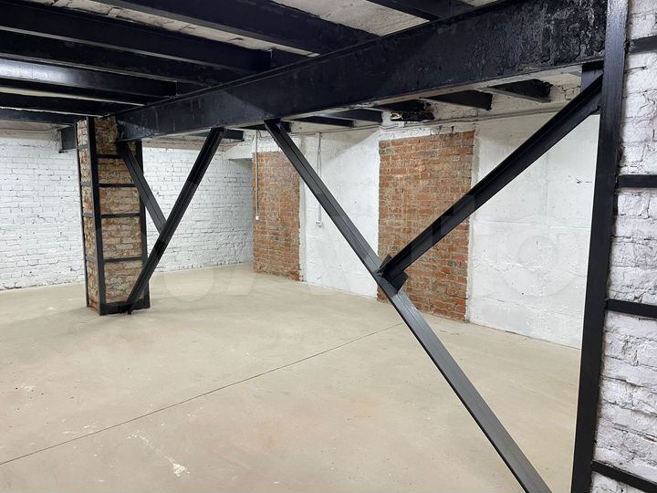 100 м² в цокольном этаже на пр-те Ленина