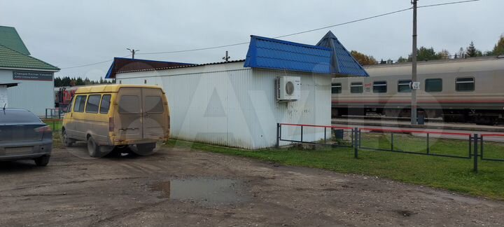 Торговая площадь 54 м²