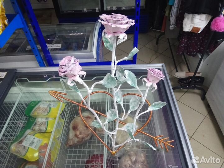 Розы из металла